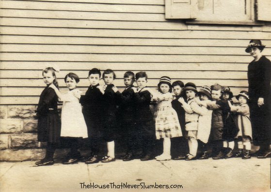 Bloomingport Friends Sunday School about 1921 - #genealogy #familyhistory #familytree #indianahistory #randolphcountyindinana