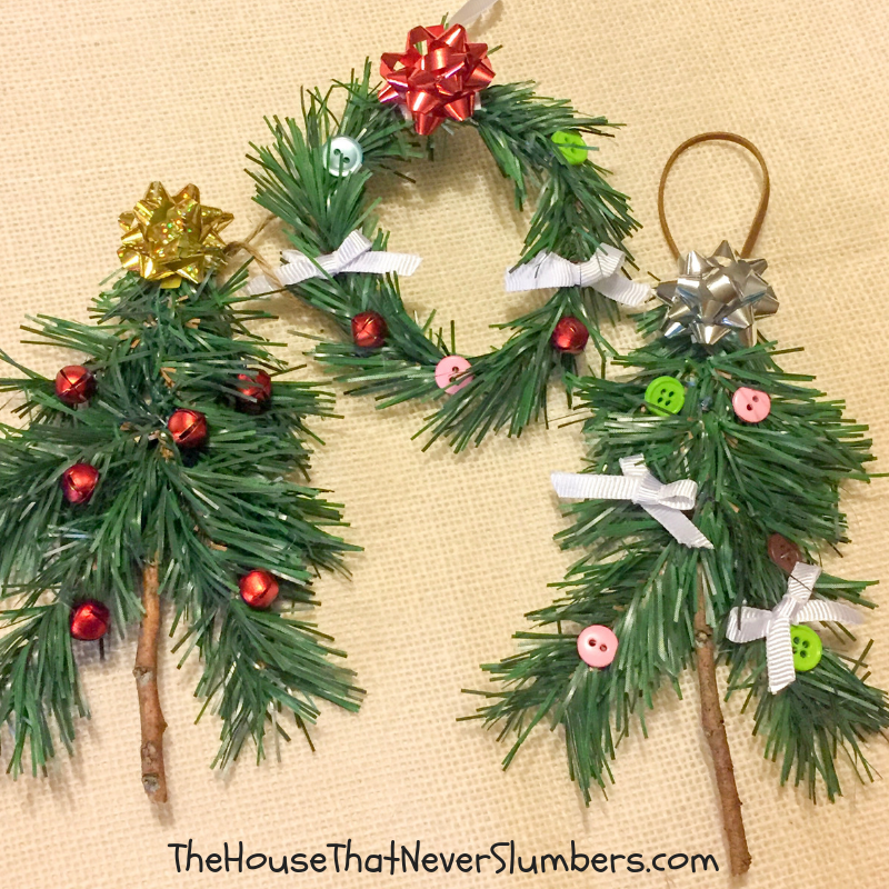 Dollar Tree Craft - Rustic Christmas Tree - Looking for an easy craft for your next holiday gathering? Let us teach you how to make these adorable Rustic Christmas Trees using cheap supplies from the Dollar Tree! #christmas #christmascraft #DIY #dollartree #easycraft #crafting