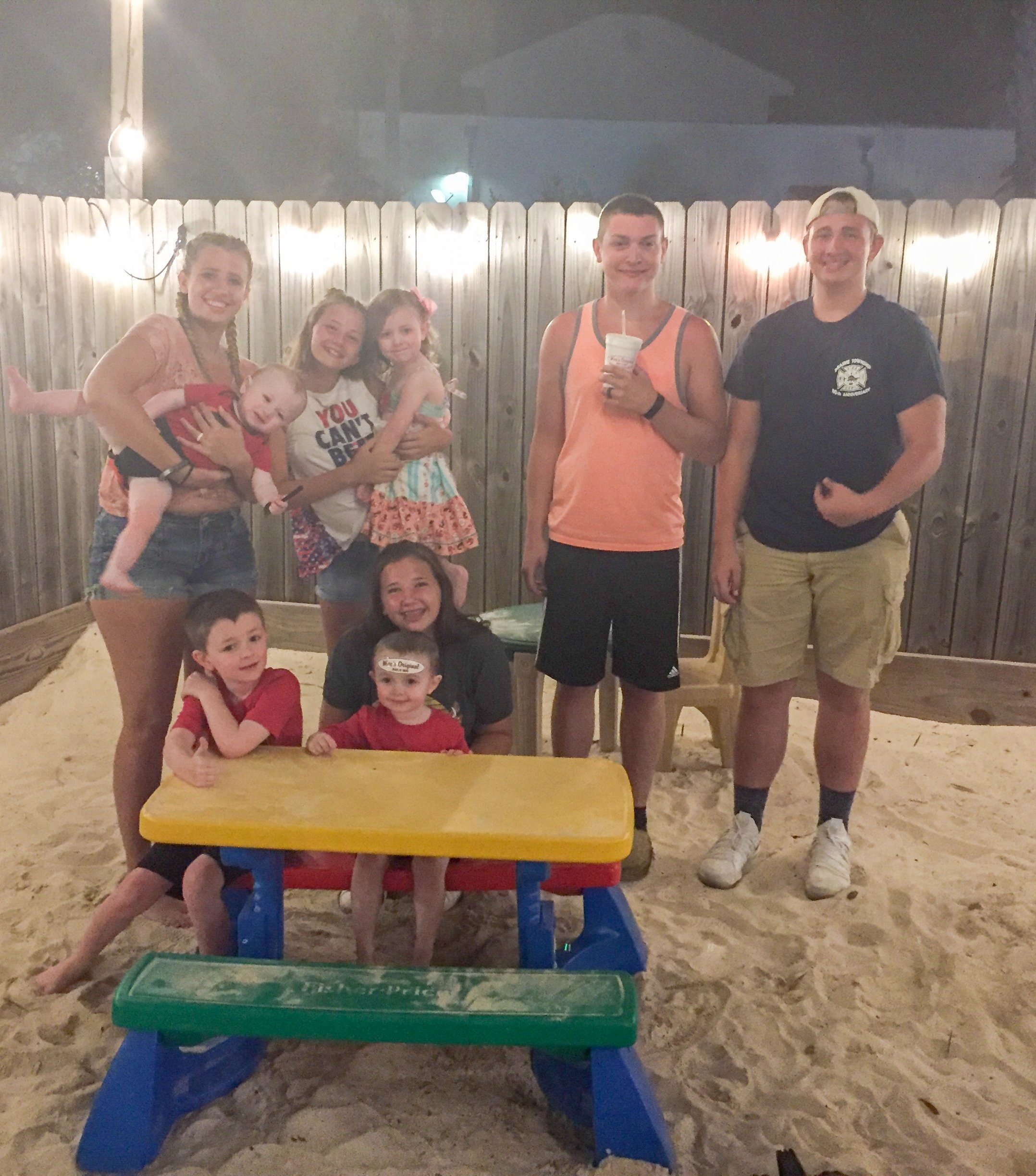 Top 7 Fun, Quirky, & Novelty Family Dining on the Florida/Alabama Gulf Coast - #travel #beach #familydining #dining #besteats #gulfcoast #Florida #Alabama #FloraBamaShore