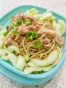 Dinnerly - Pulled Pork Hoisen Noodles with Cucumbers & Scallions 